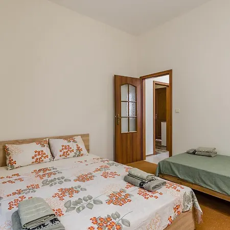 Apartment Vintage House 1